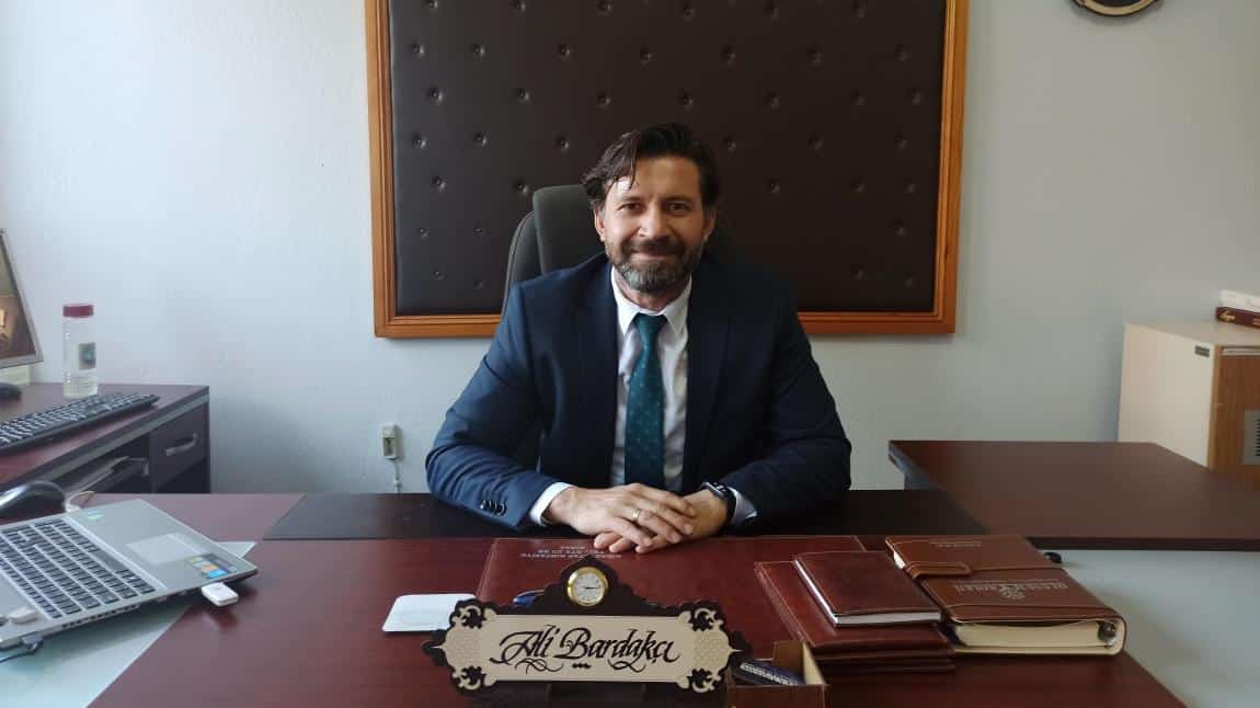 Ali BARDAKÇI - Okul Müdürü